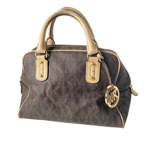 Michael kors monogram handbag (bG)